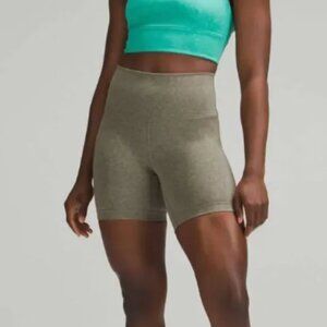 Women Lululemon Wunder Train High-Rise Short 6" in Blaze Nomad Size 2